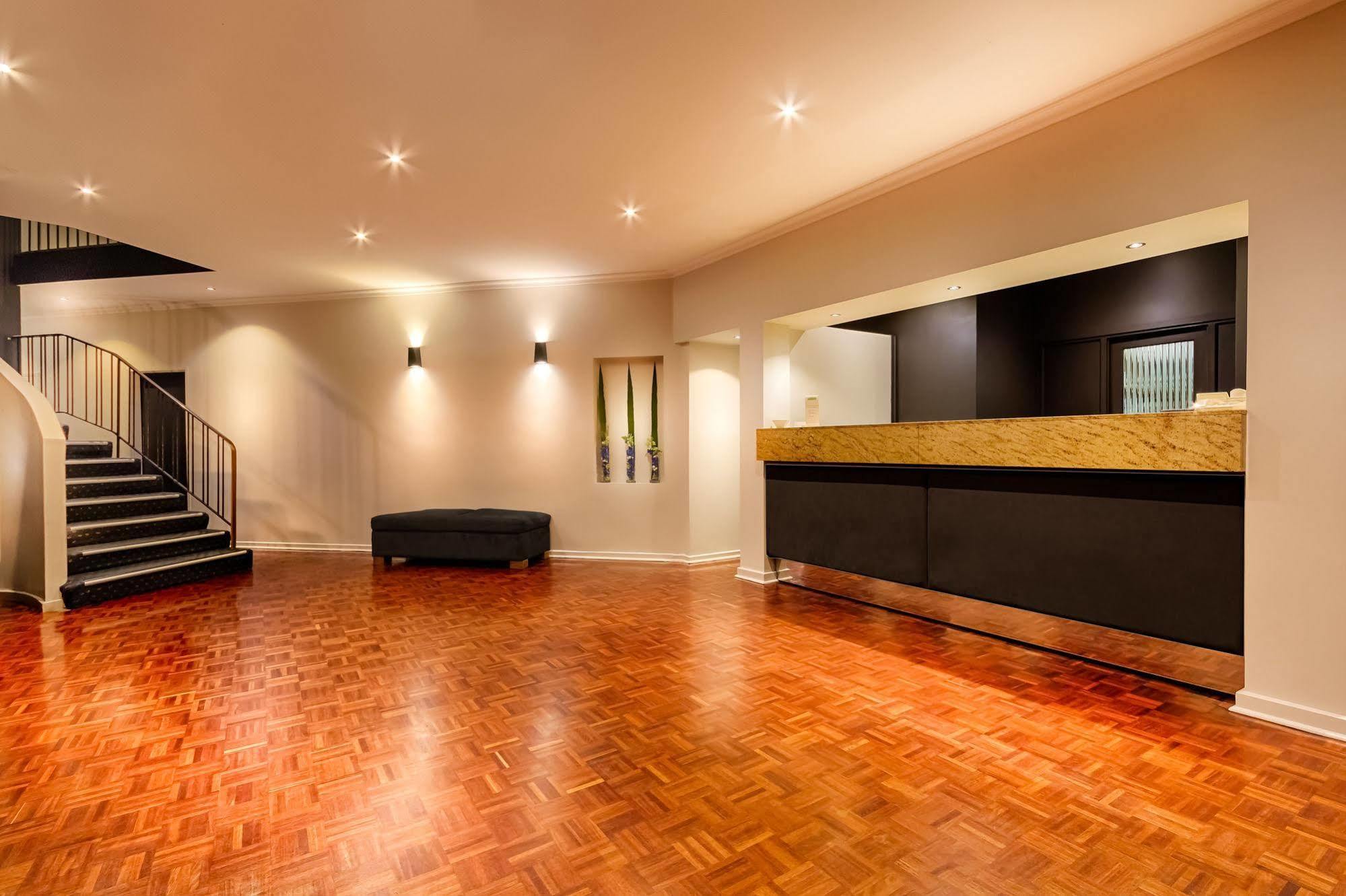 Como Court Budget Accommodation Melbourne Exterior photo